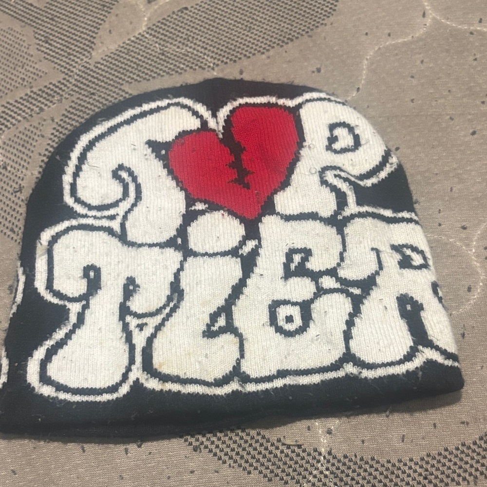 Top Tier Kids Beanie - Black and Red